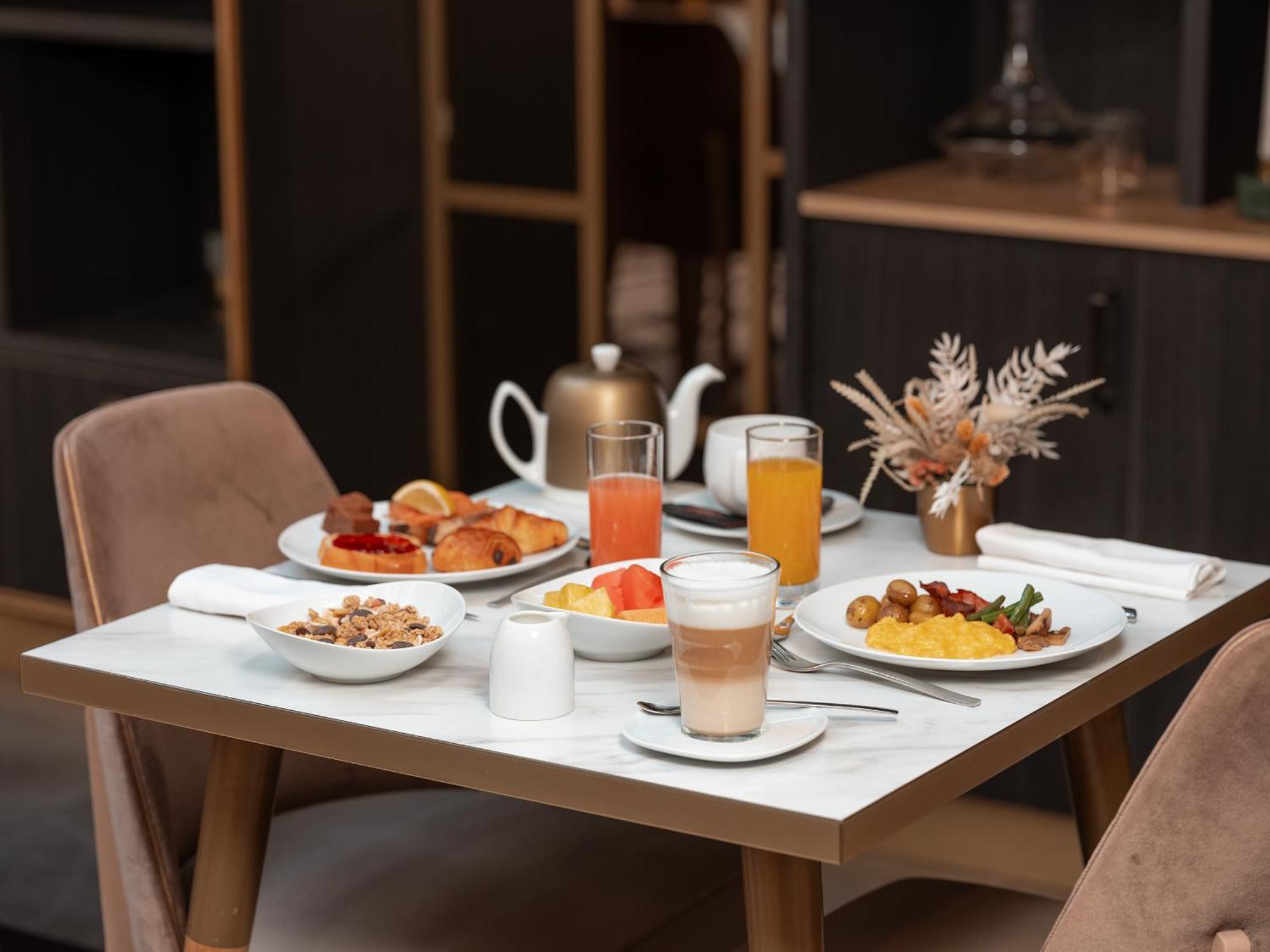 Niepce Paris, Curio Collection By Hilton Hotel Exterior foto